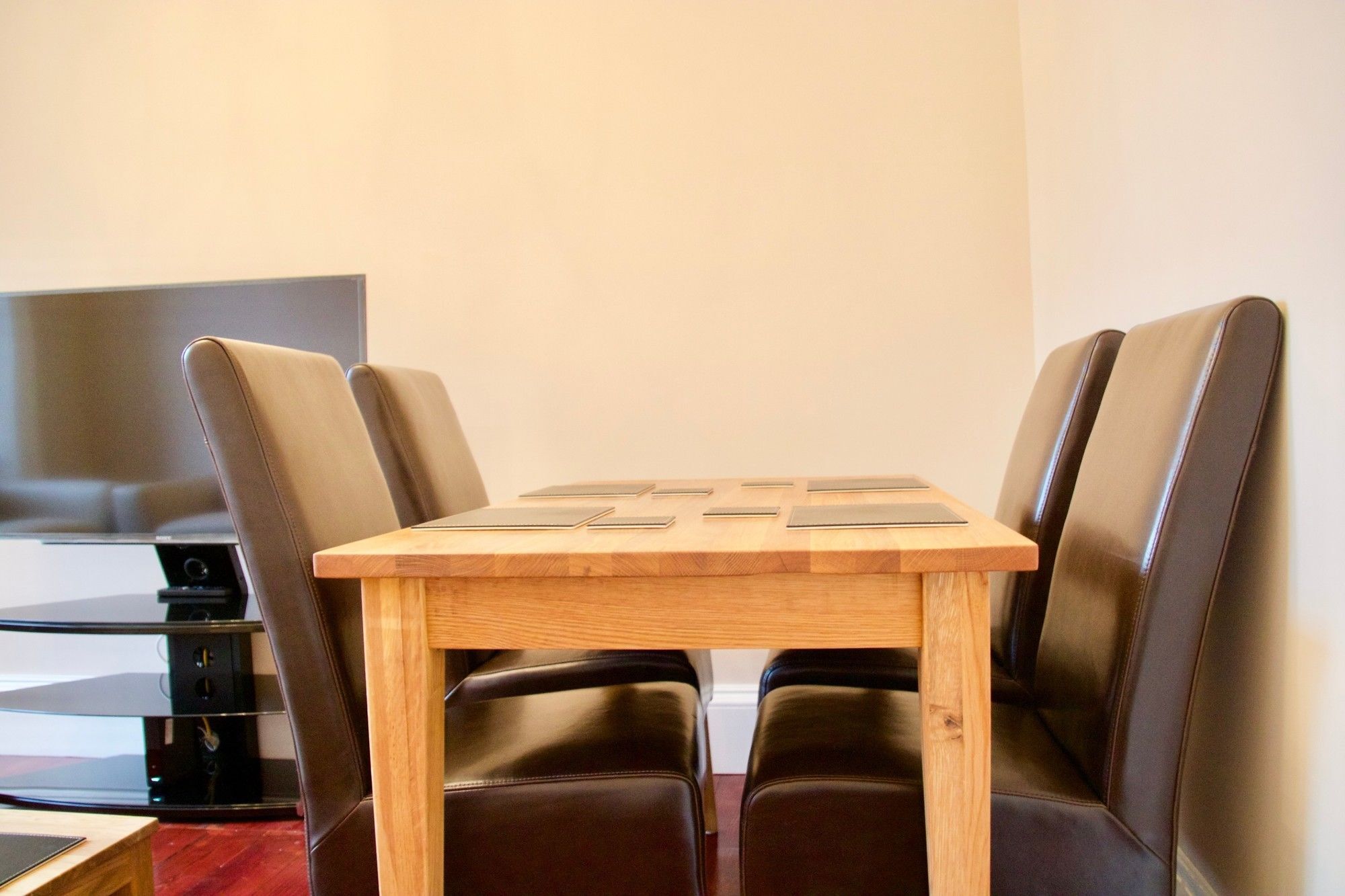2 Bedroom Flat Off Leith Walk Accommodates 7 エディンバラ エクステリア 写真